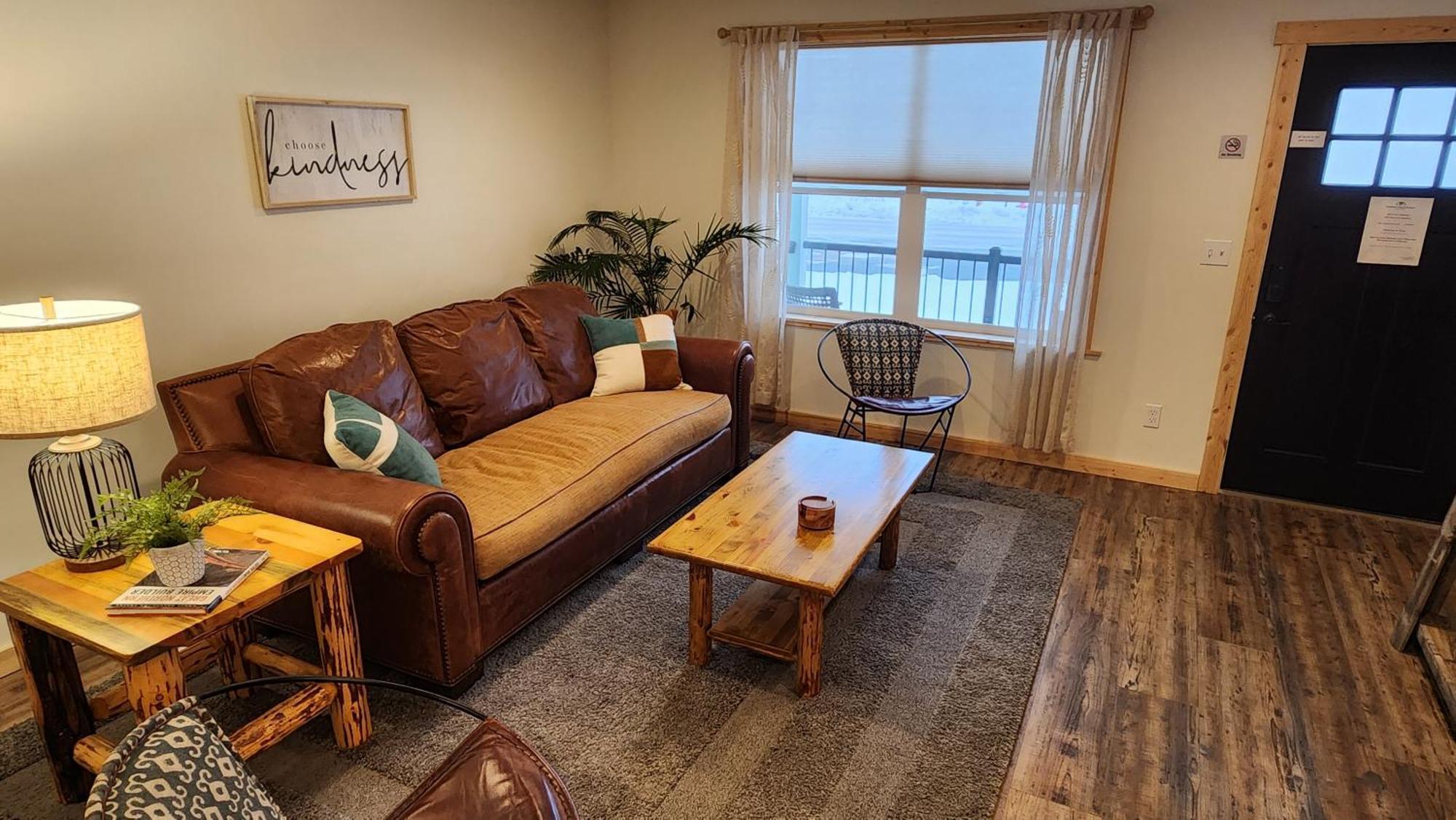 Beargrass Lodging & Rv Resort Hungry Horse Экстерьер фото